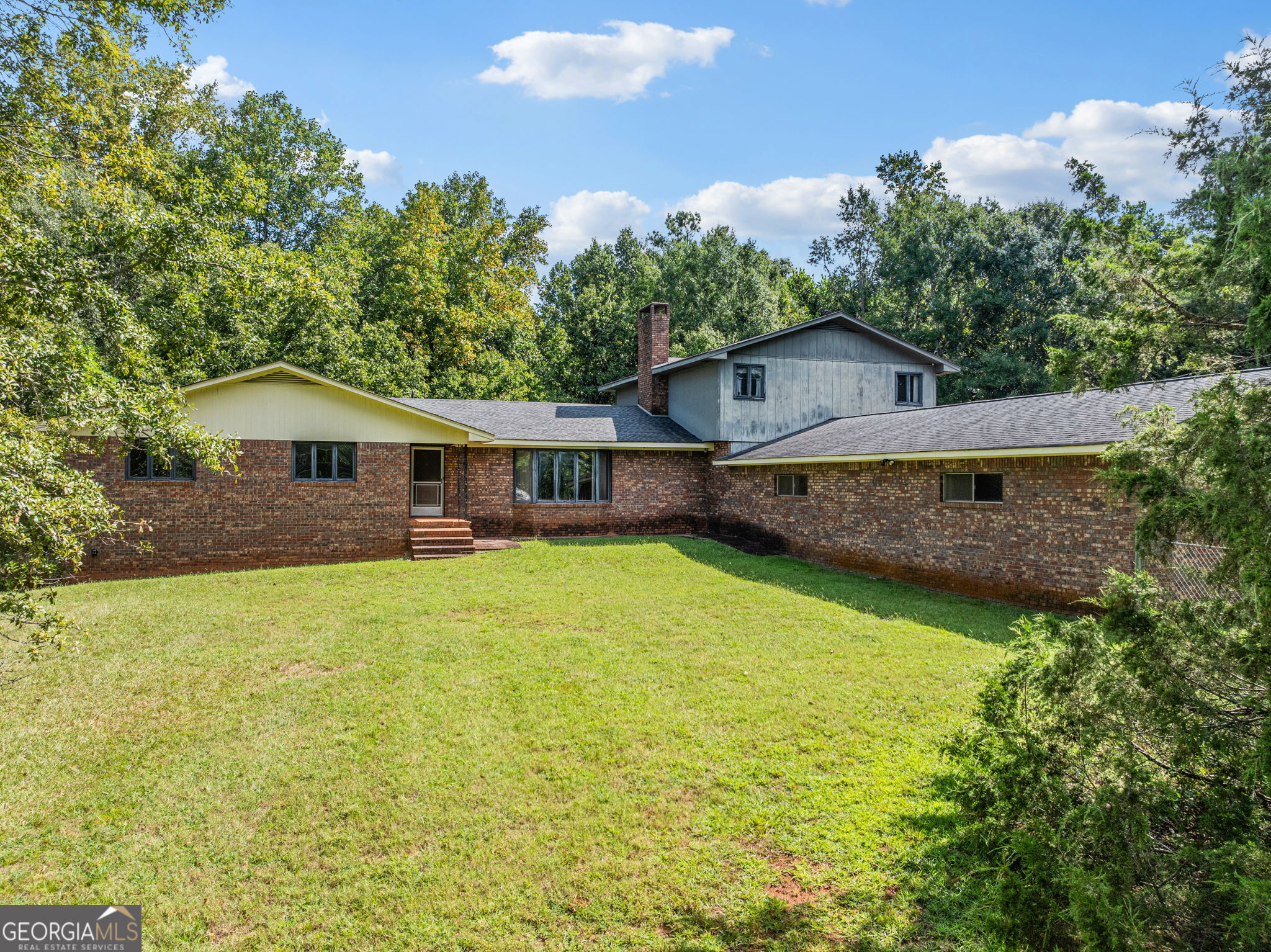 522 Duncan Bridge Road Property Photo 1