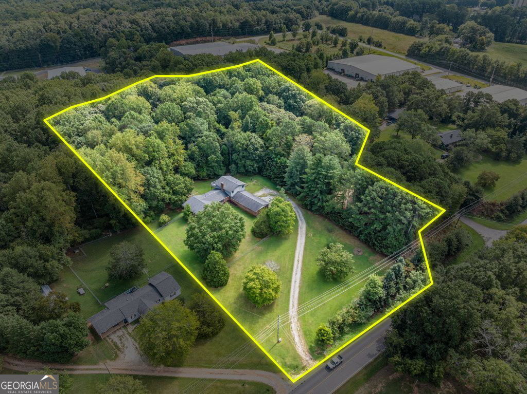 522 Duncan Bridge Road Property Photo 4