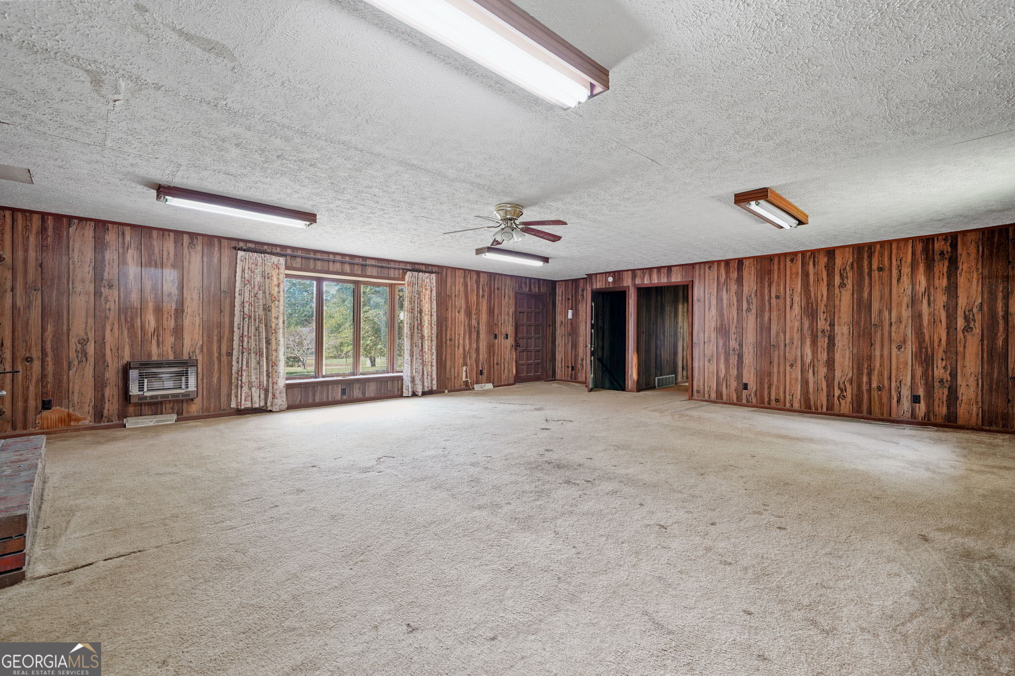 522 Duncan Bridge Road Property Photo 13