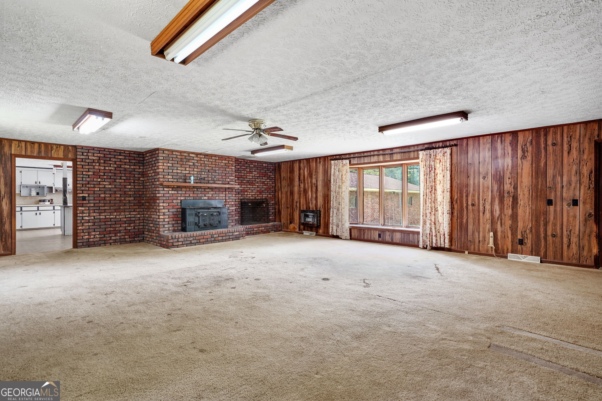 522 Duncan Bridge Road Property Photo 14