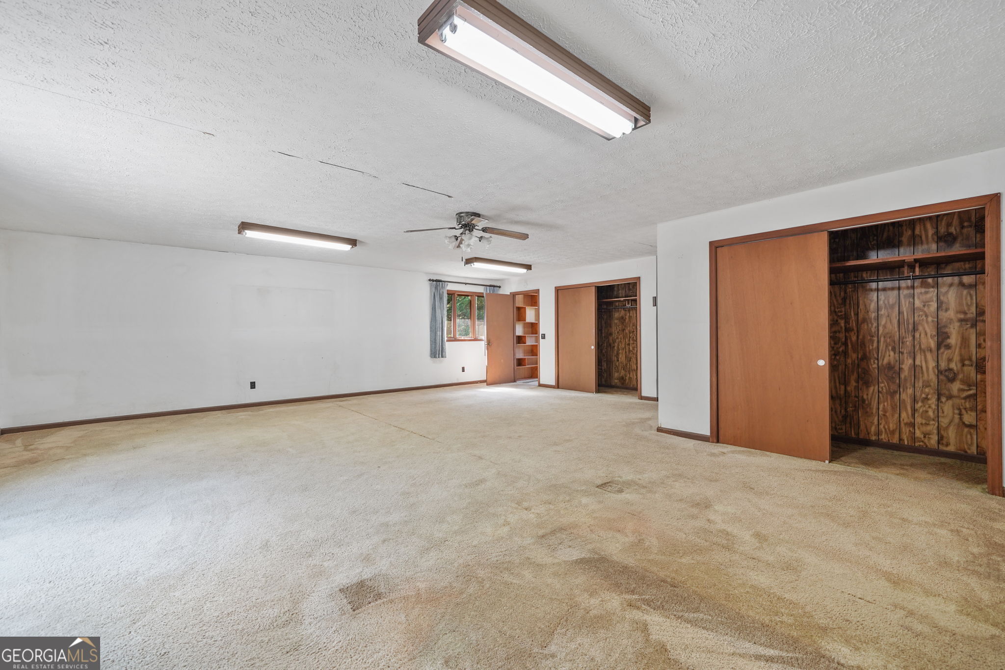 522 Duncan Bridge Road Property Photo 17