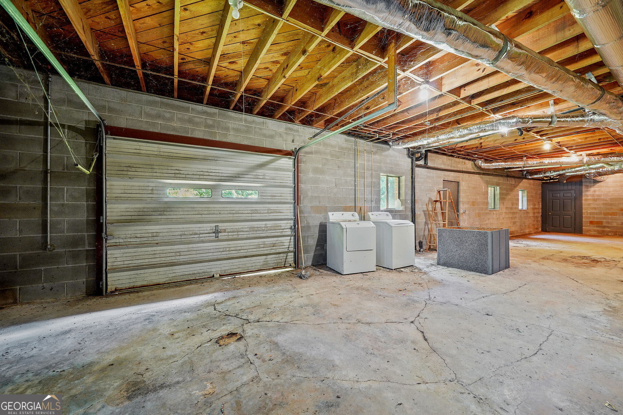 522 Duncan Bridge Road Property Photo 33