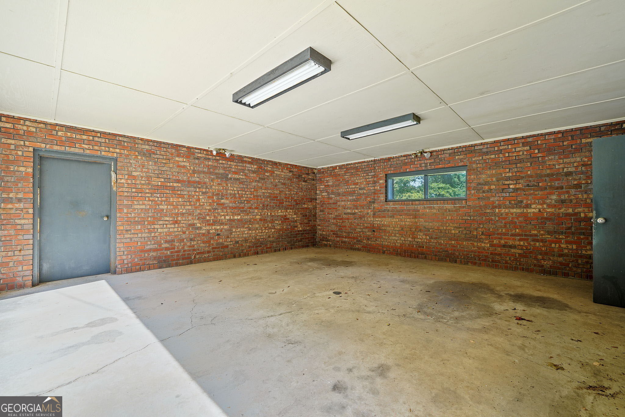 522 Duncan Bridge Road Property Photo 36