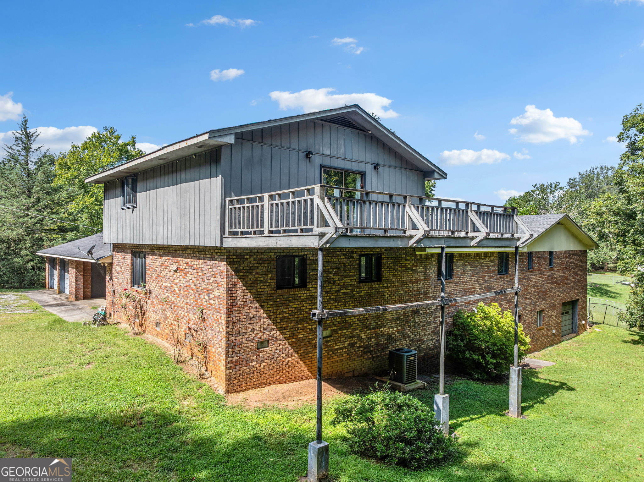 522 Duncan Bridge Road Property Photo 39