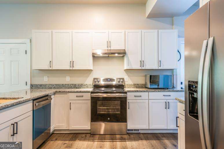 2400 Flatbottom Road Property Photo 17