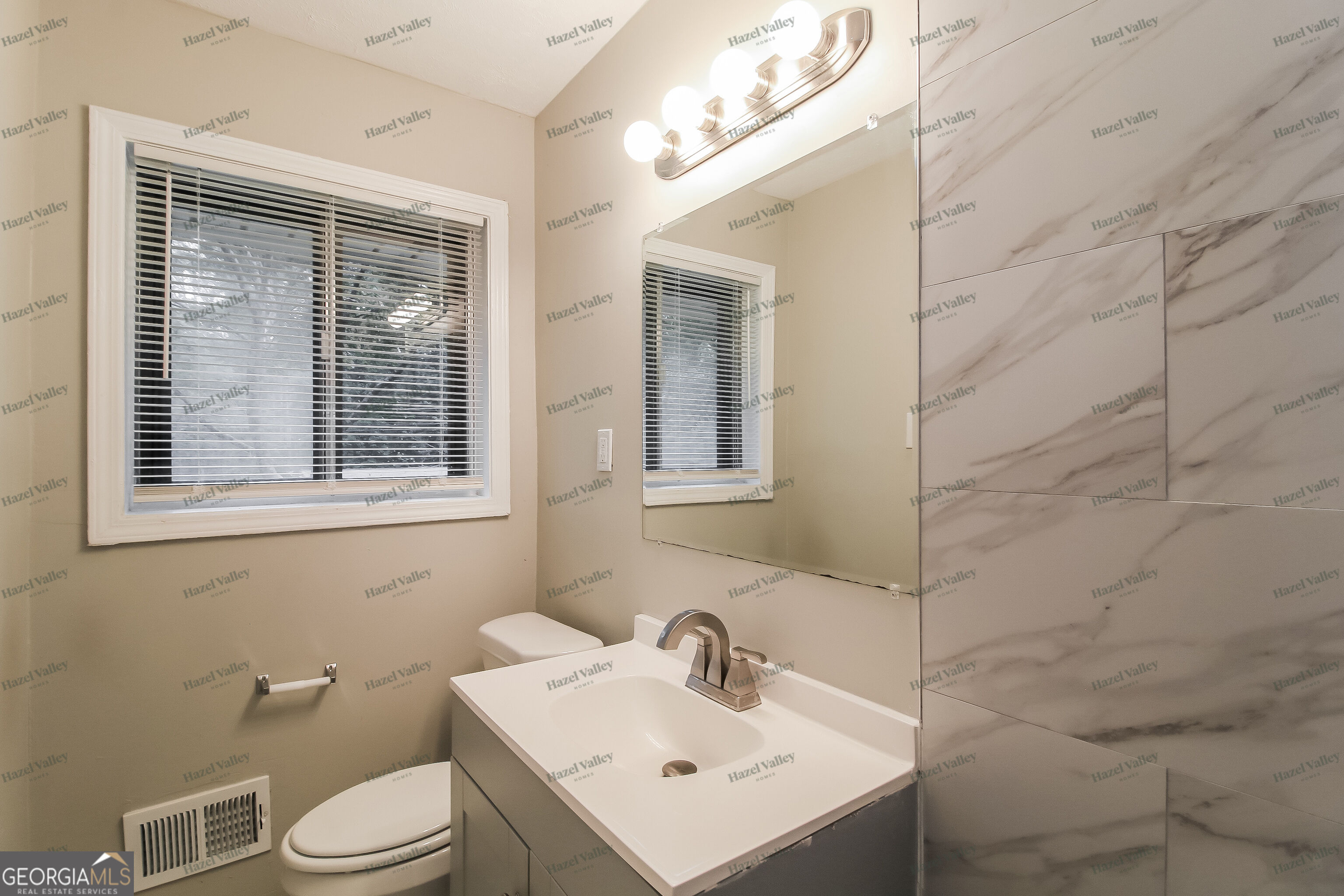 1077 Ponderosa Park Drive Property Photo 1