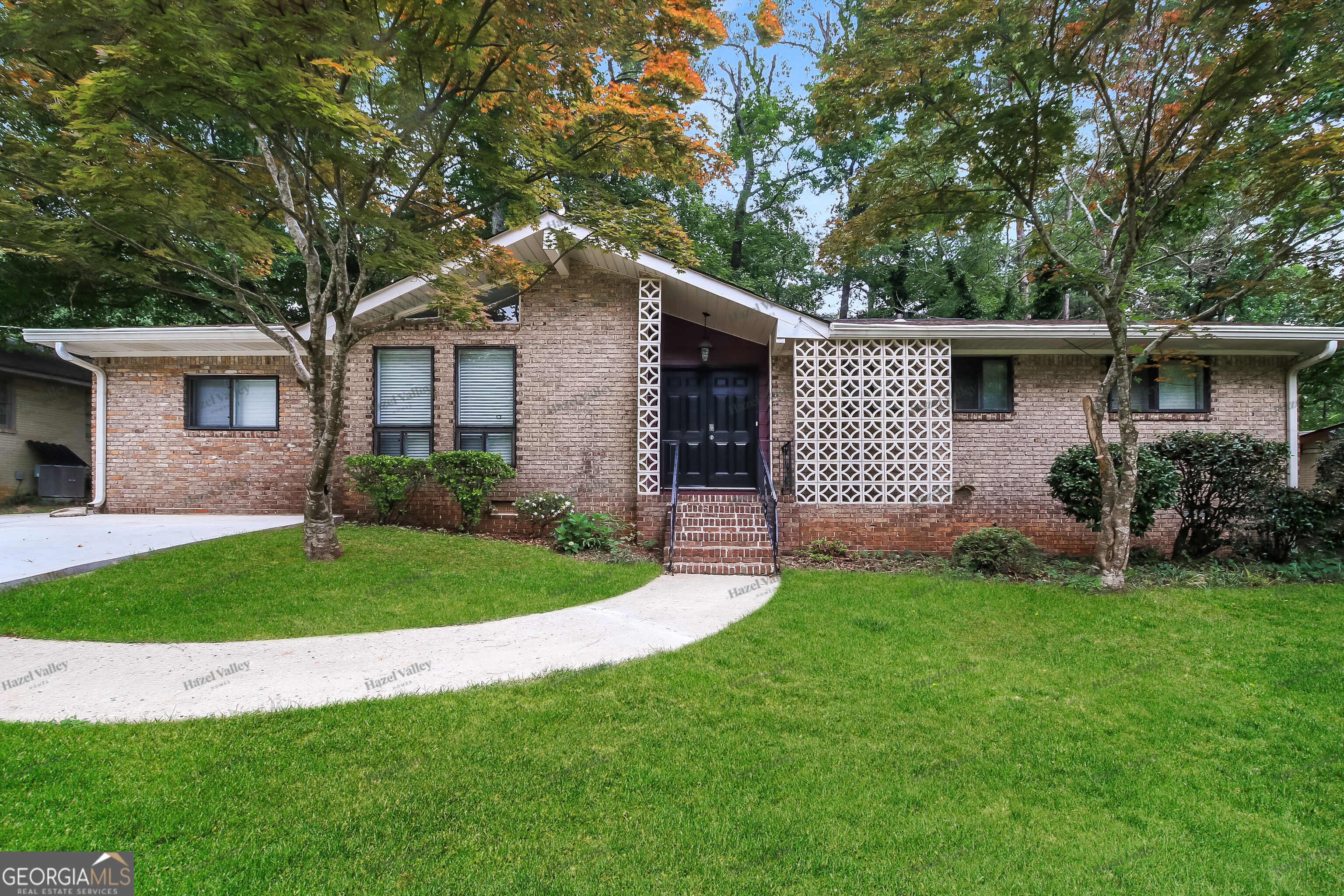 1077 Ponderosa Park Drive Property Photo 4
