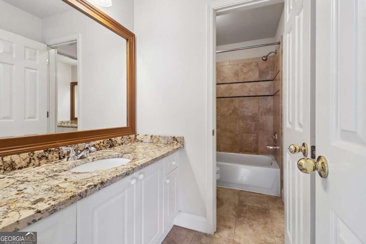 5350 Mcintosh Drive Property Photo 18