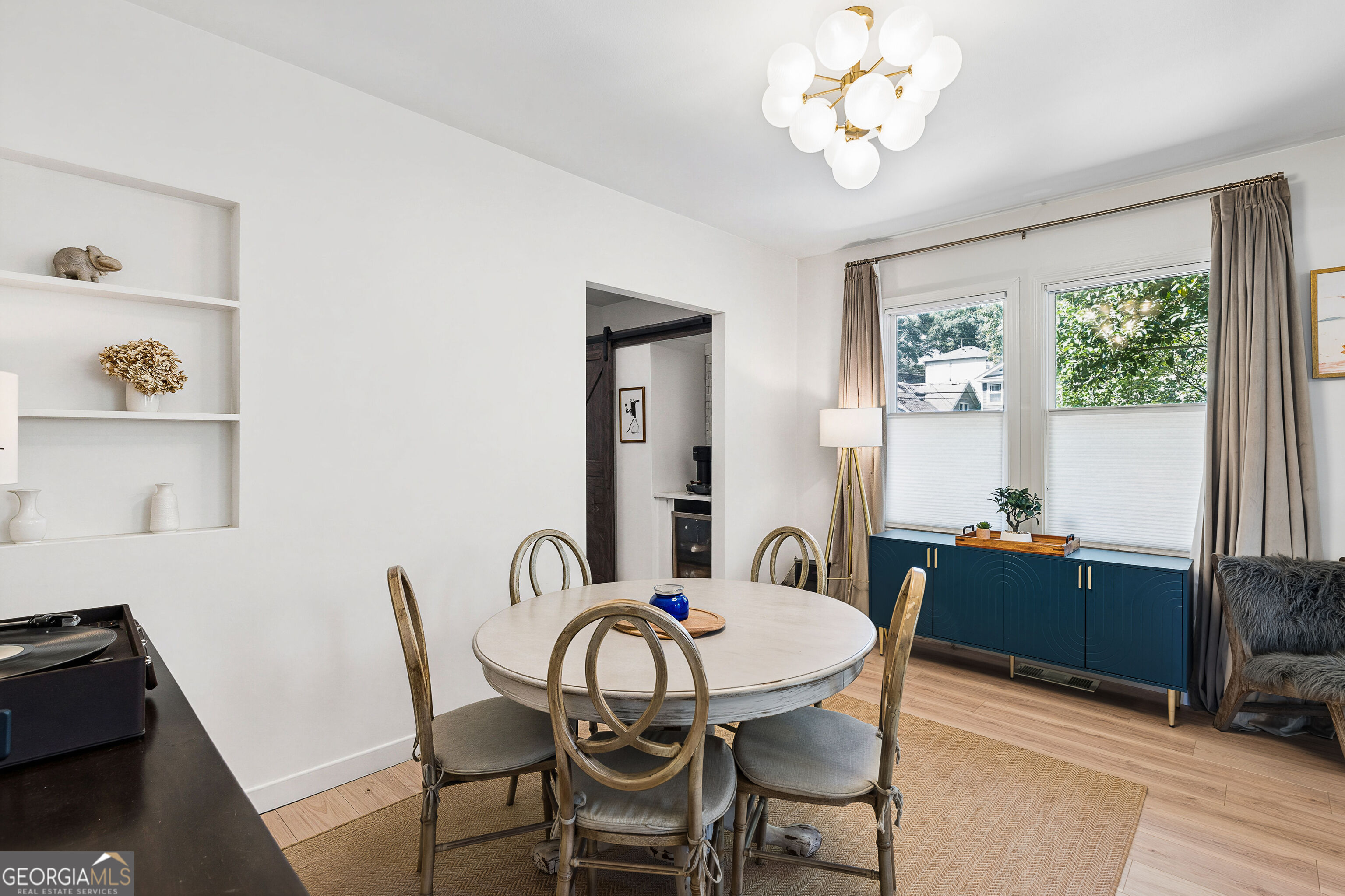 1353 Meridian Street Se Property Photo 6