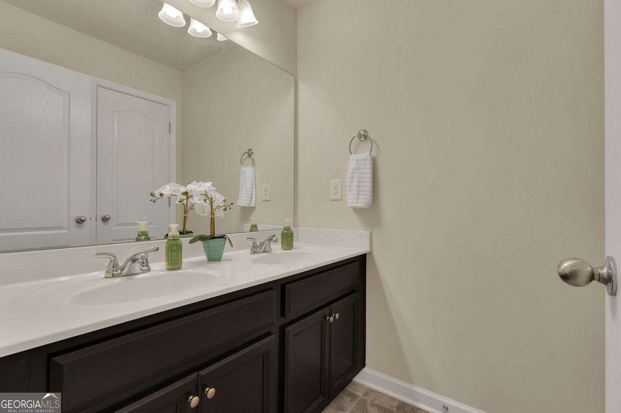 172 Granite Way Property Photo 45