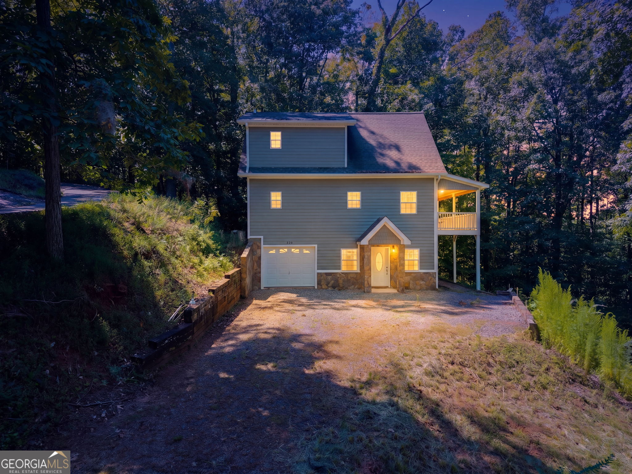228 Longview Drive Property Photo 1