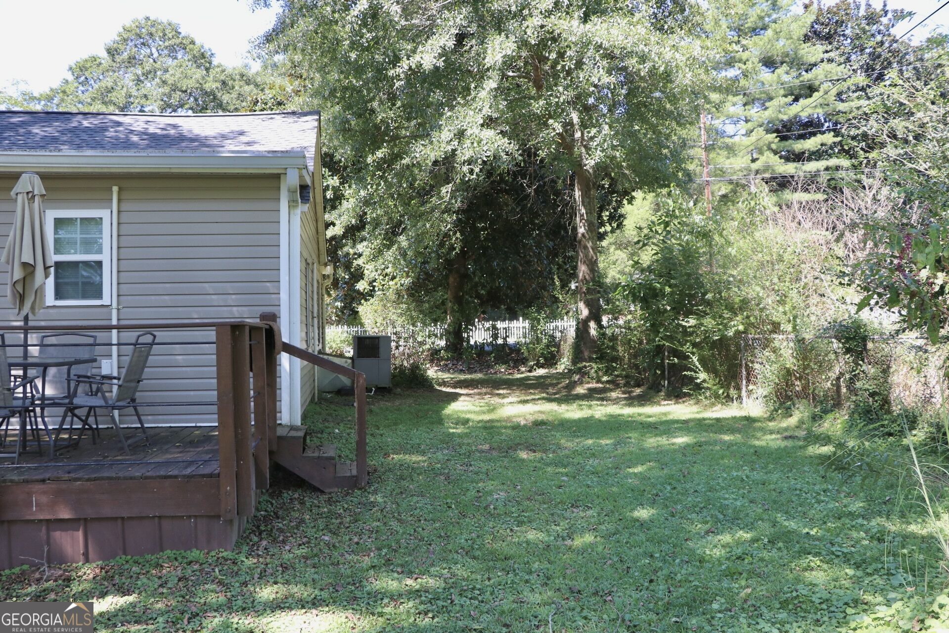 1116 Back Penn Property Photo 11
