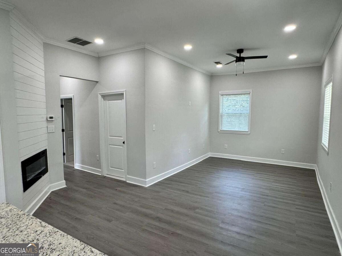 69 Fourth Street Property Photo 2