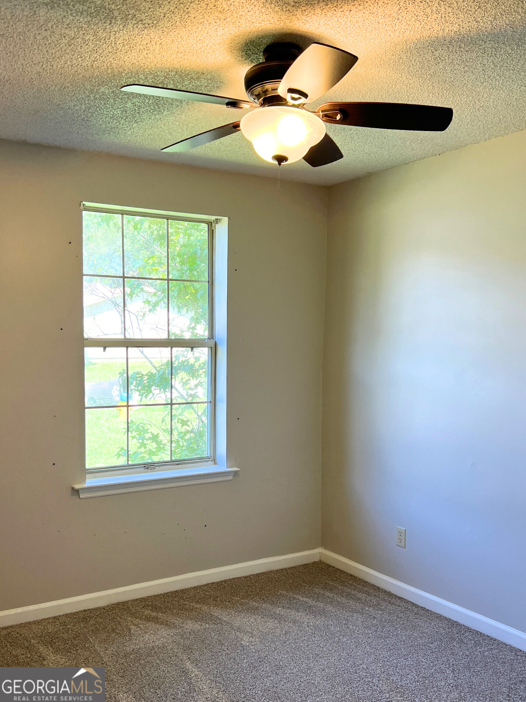 410 Admirals Walk Drive Property Photo 10