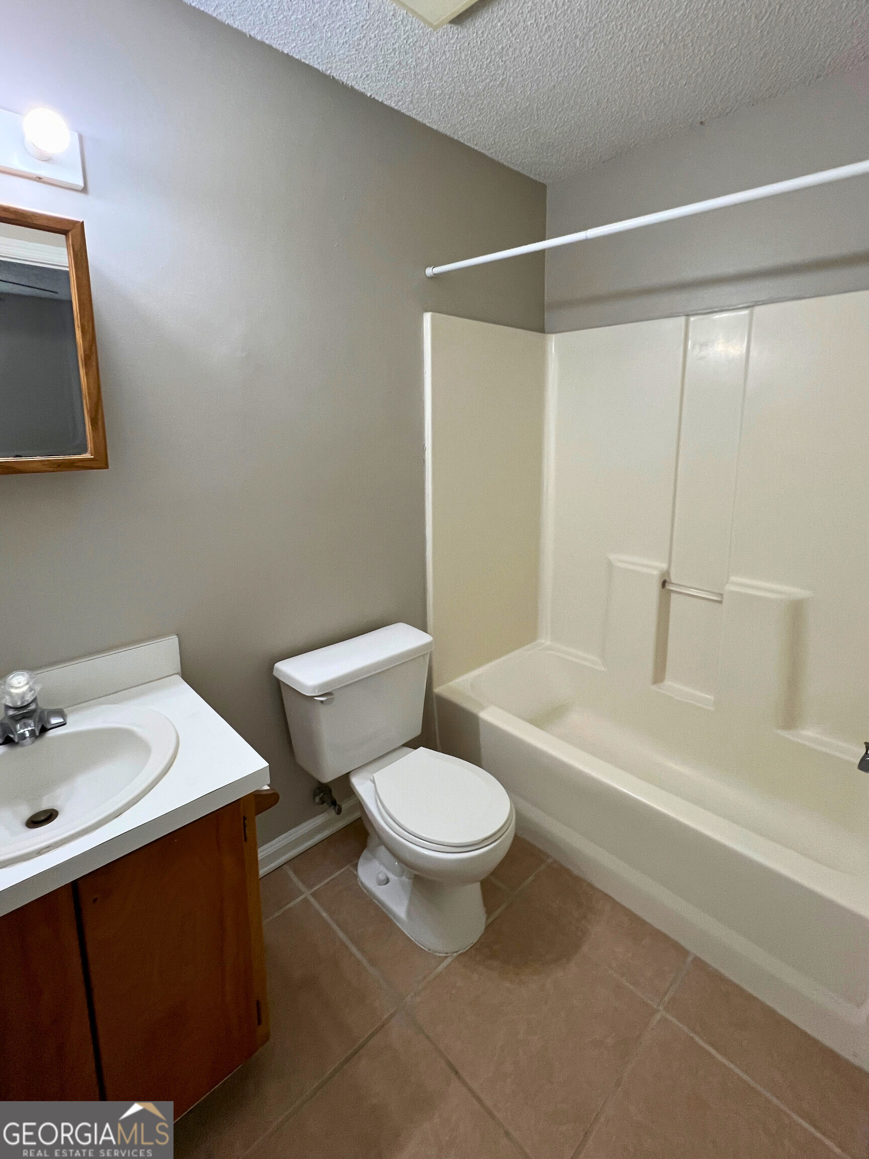 410 Admirals Walk Drive Property Photo 14