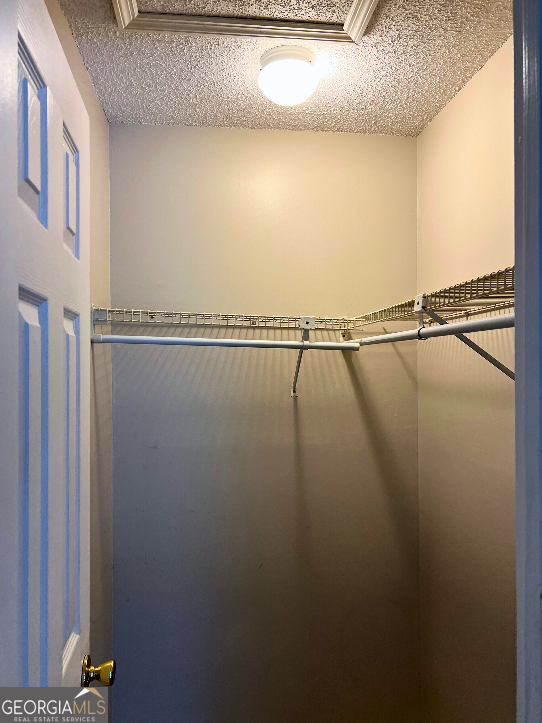 410 Admirals Walk Drive Property Photo 15