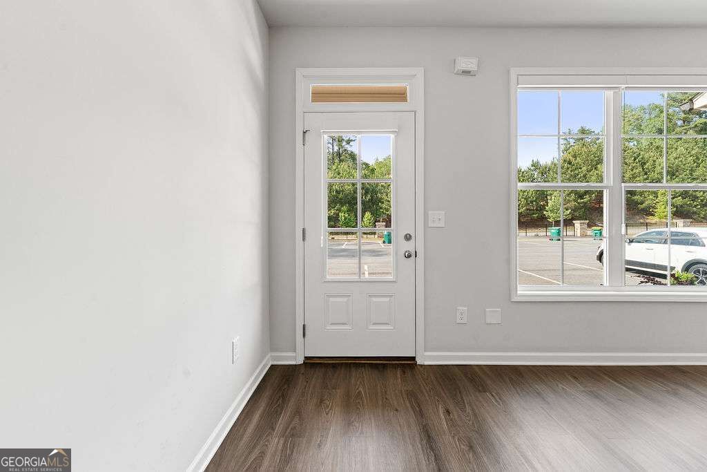 485 Collins Industr Way Property Photo 3