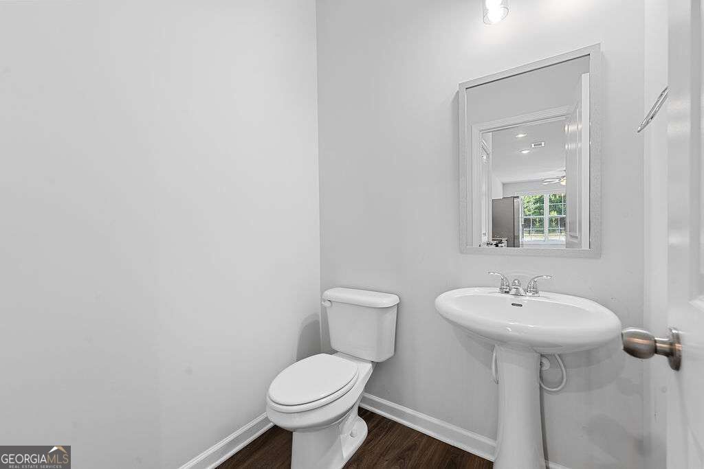 485 Collins Industr Way Property Photo 14