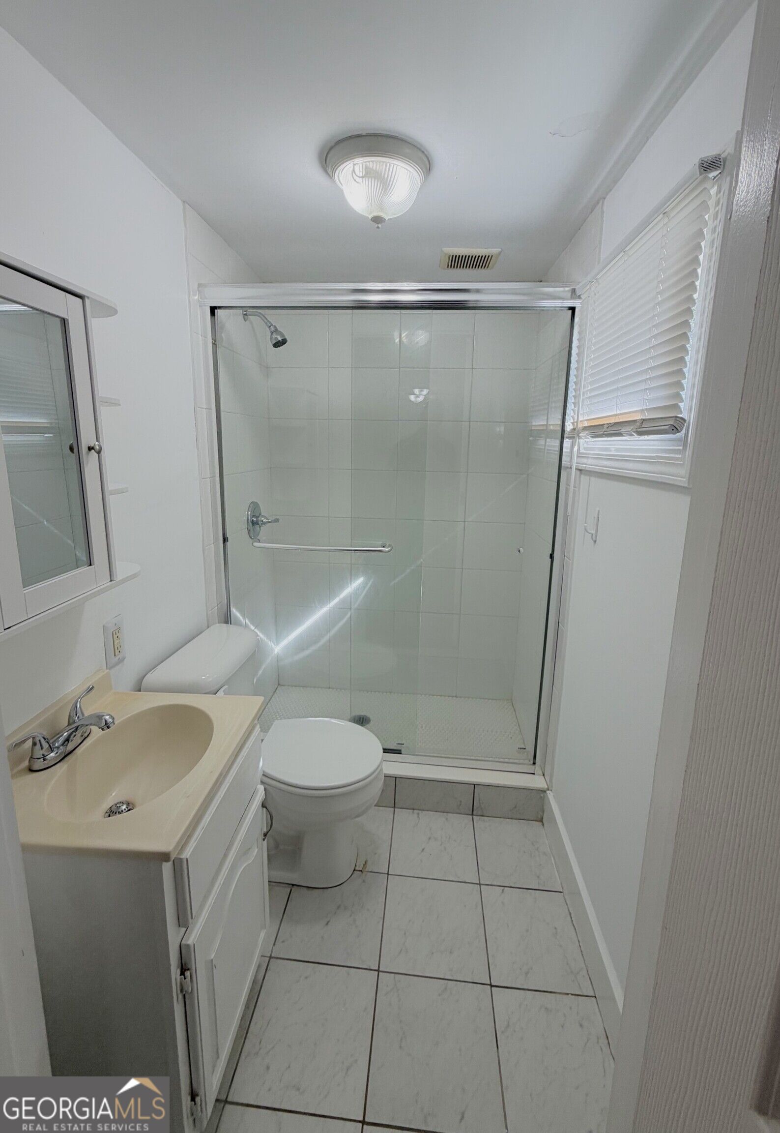328 Maple Street # B Property Photo 7