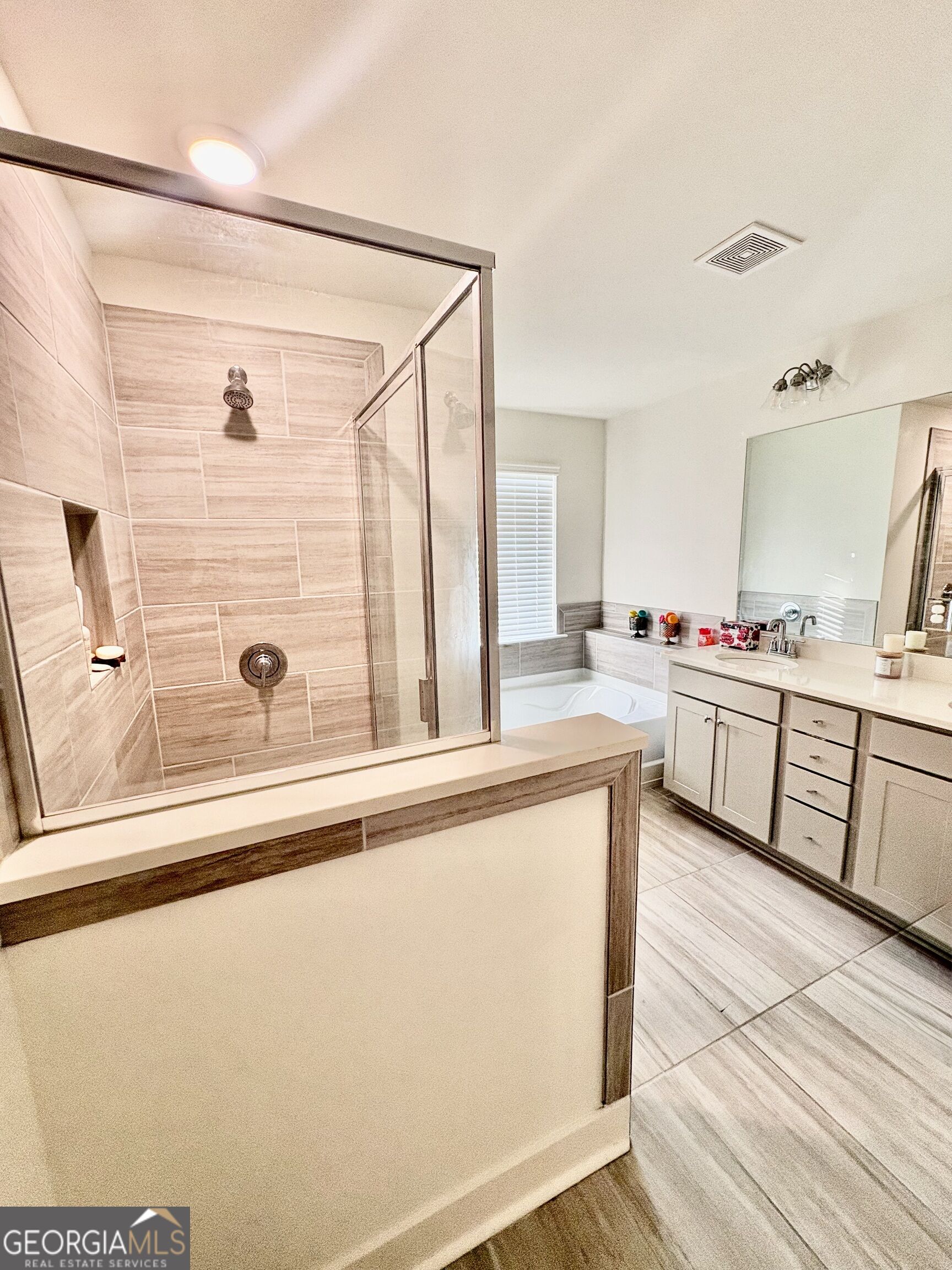 7618 Avalon Boulevard Property Photo 25
