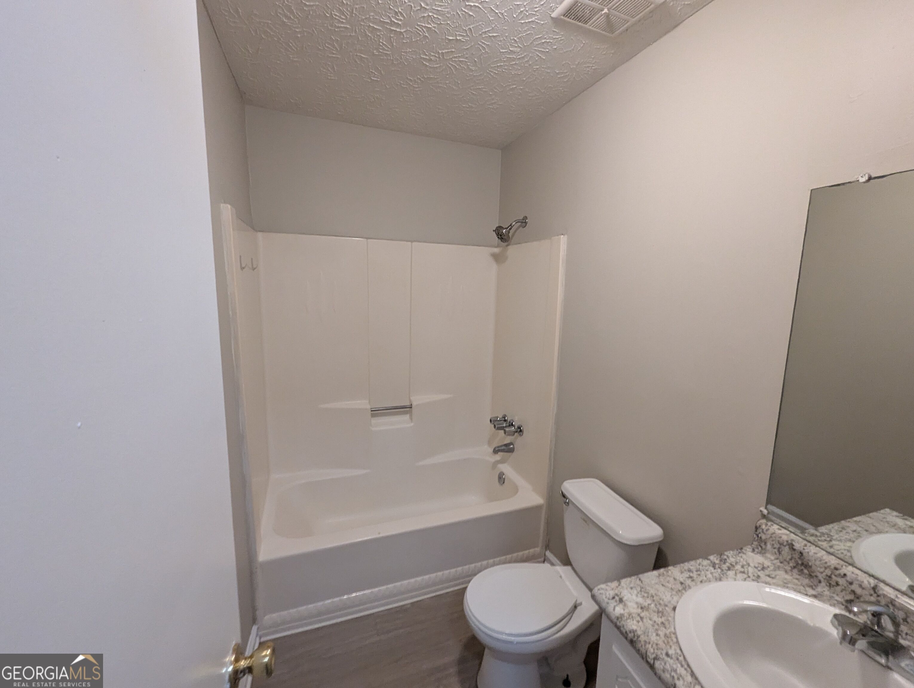 242 Rustwood Drive Property Photo 4