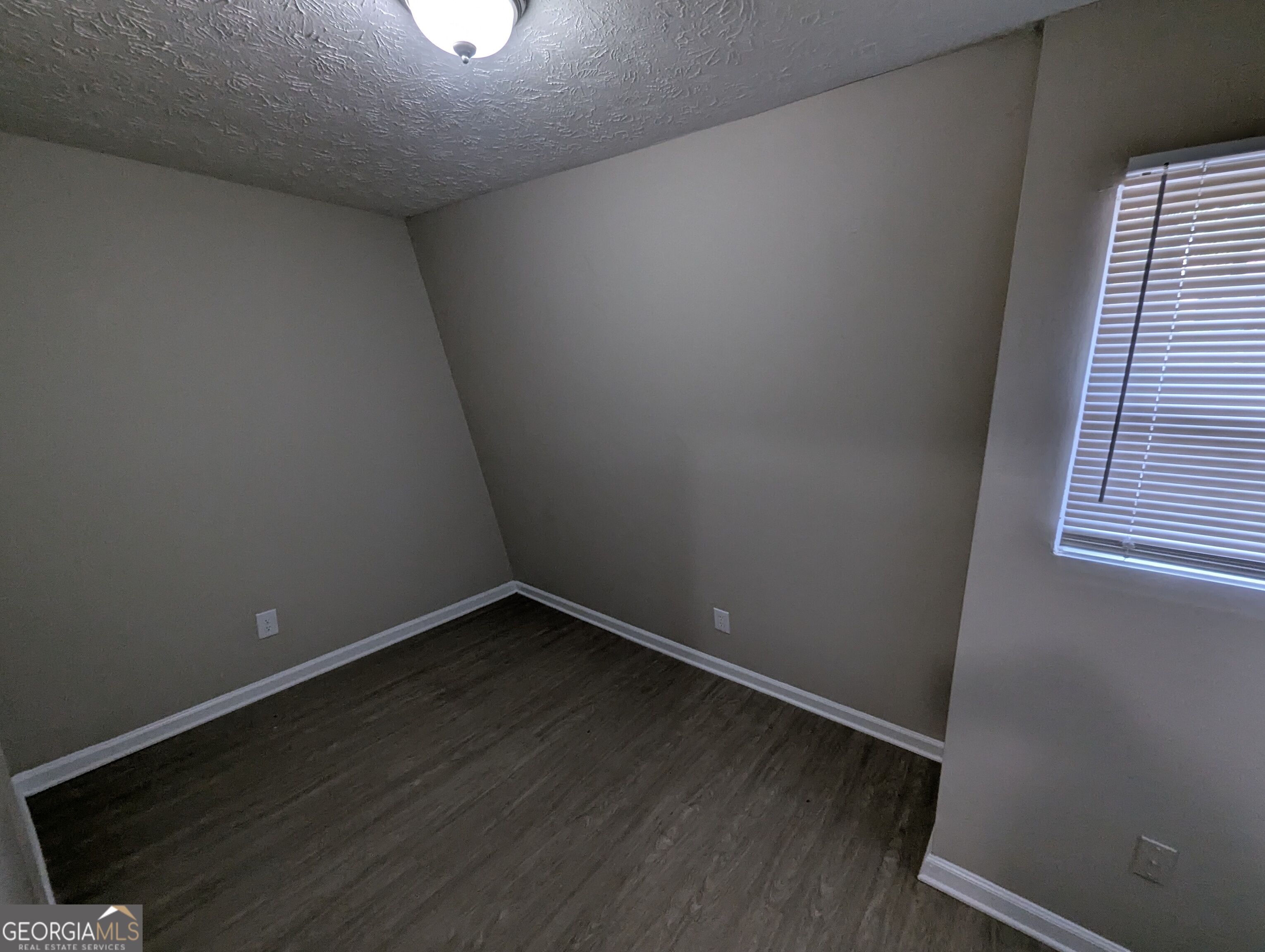 242 Rustwood Drive Property Photo 6