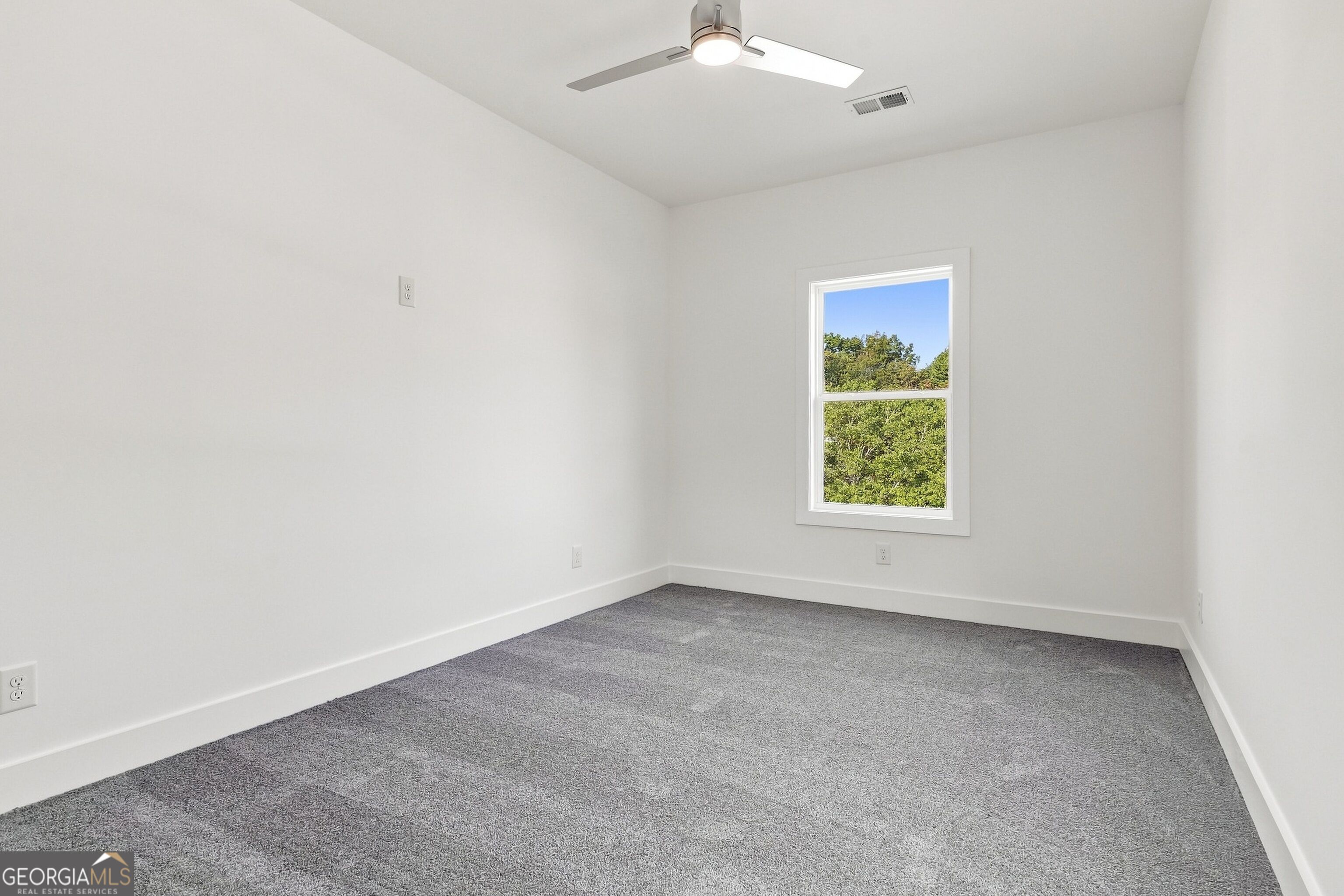 30 Golden Autumn Drive Property Photo 16