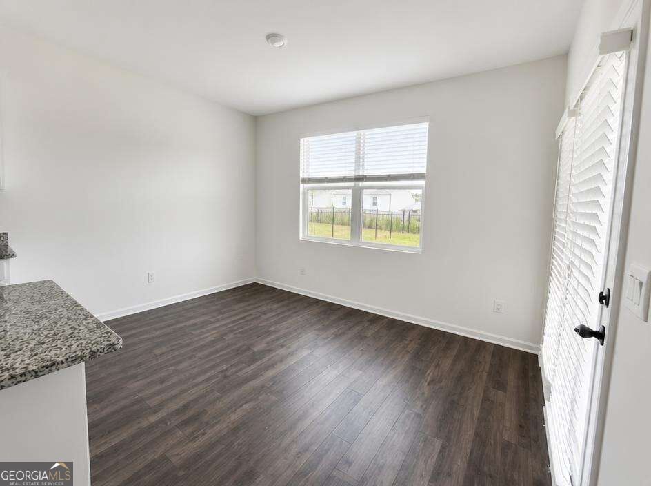 457 Shasta Court Property Photo 8