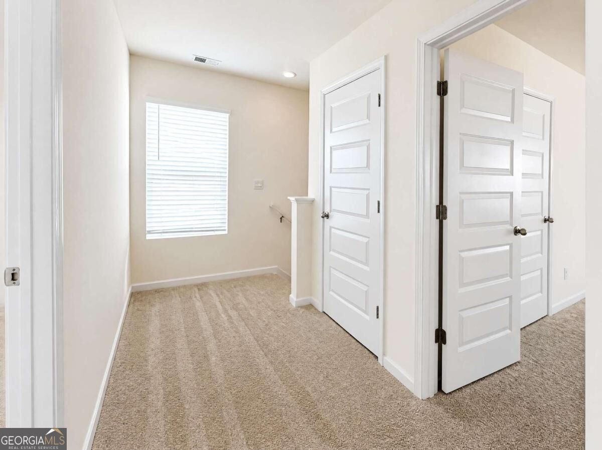 457 Shasta Court Property Photo 10