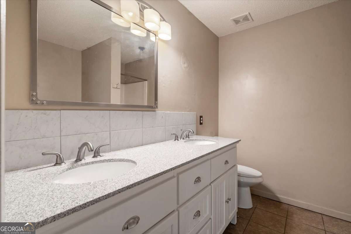 417 Beacon Drive Property Photo 18