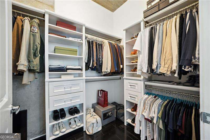 3324 Peachtree Road # 1712 Property Photo 15