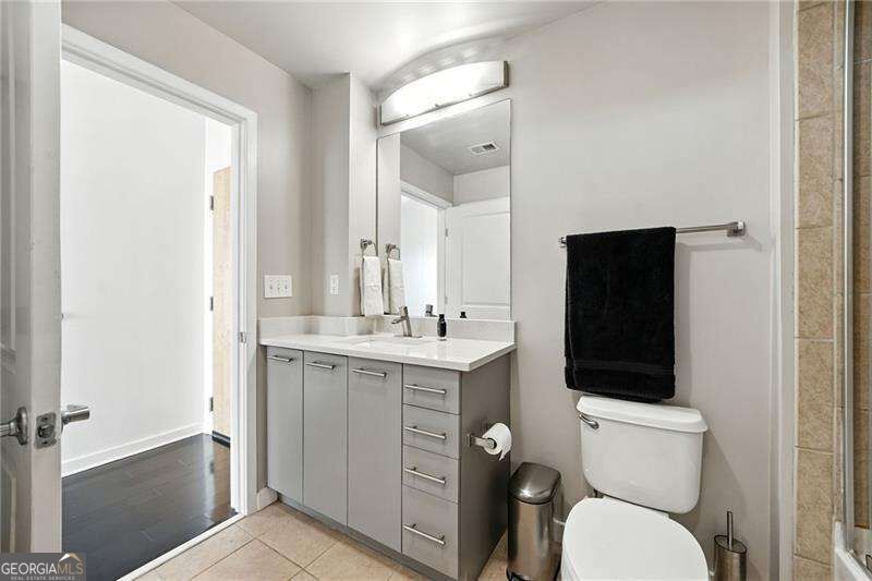 3324 Peachtree Road # 1712 Property Photo 19