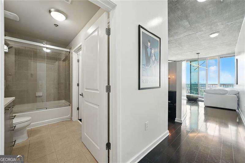 3324 Peachtree Road # 1712 Property Photo 20