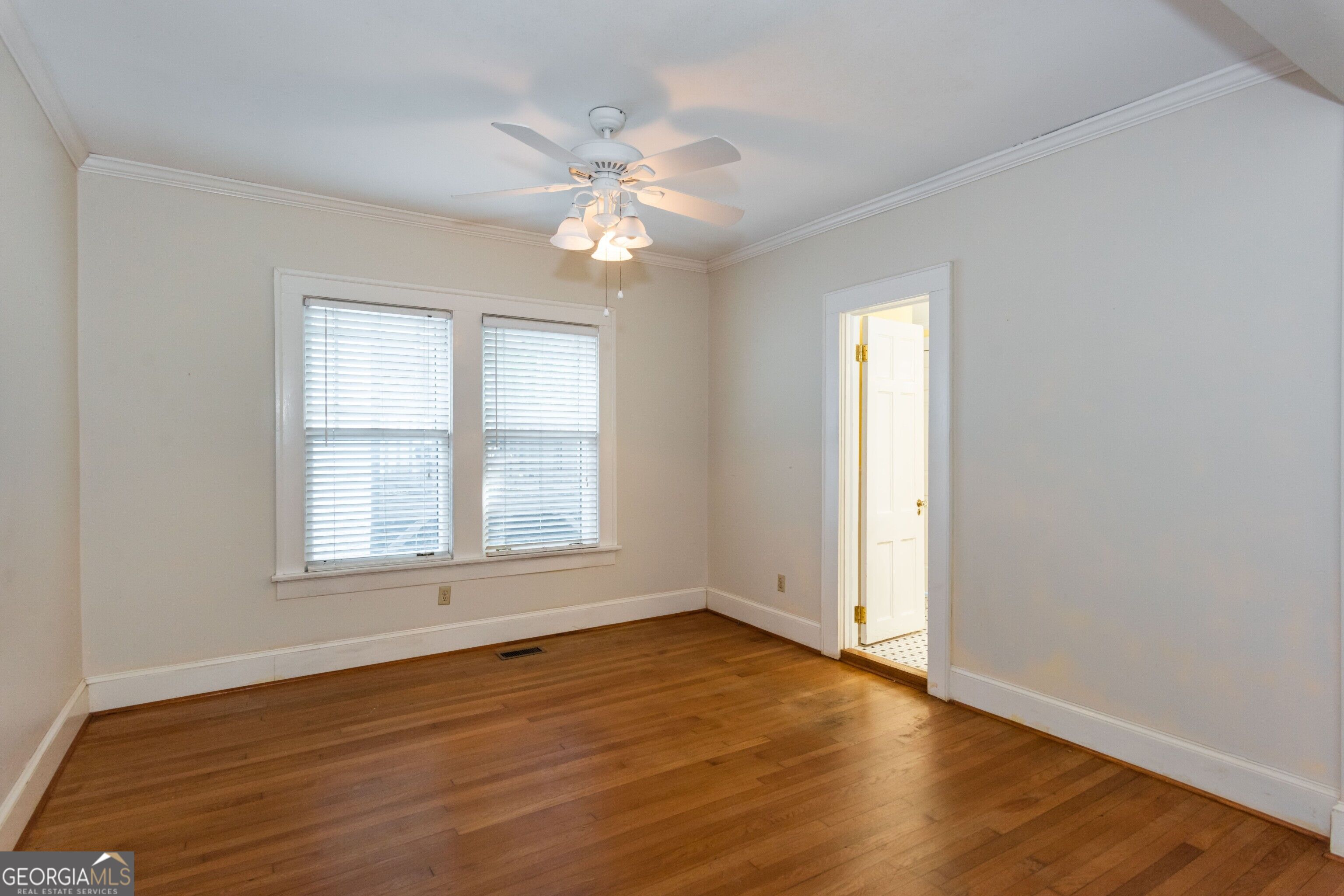 727 Yorkshire Road Ne Property Photo 19