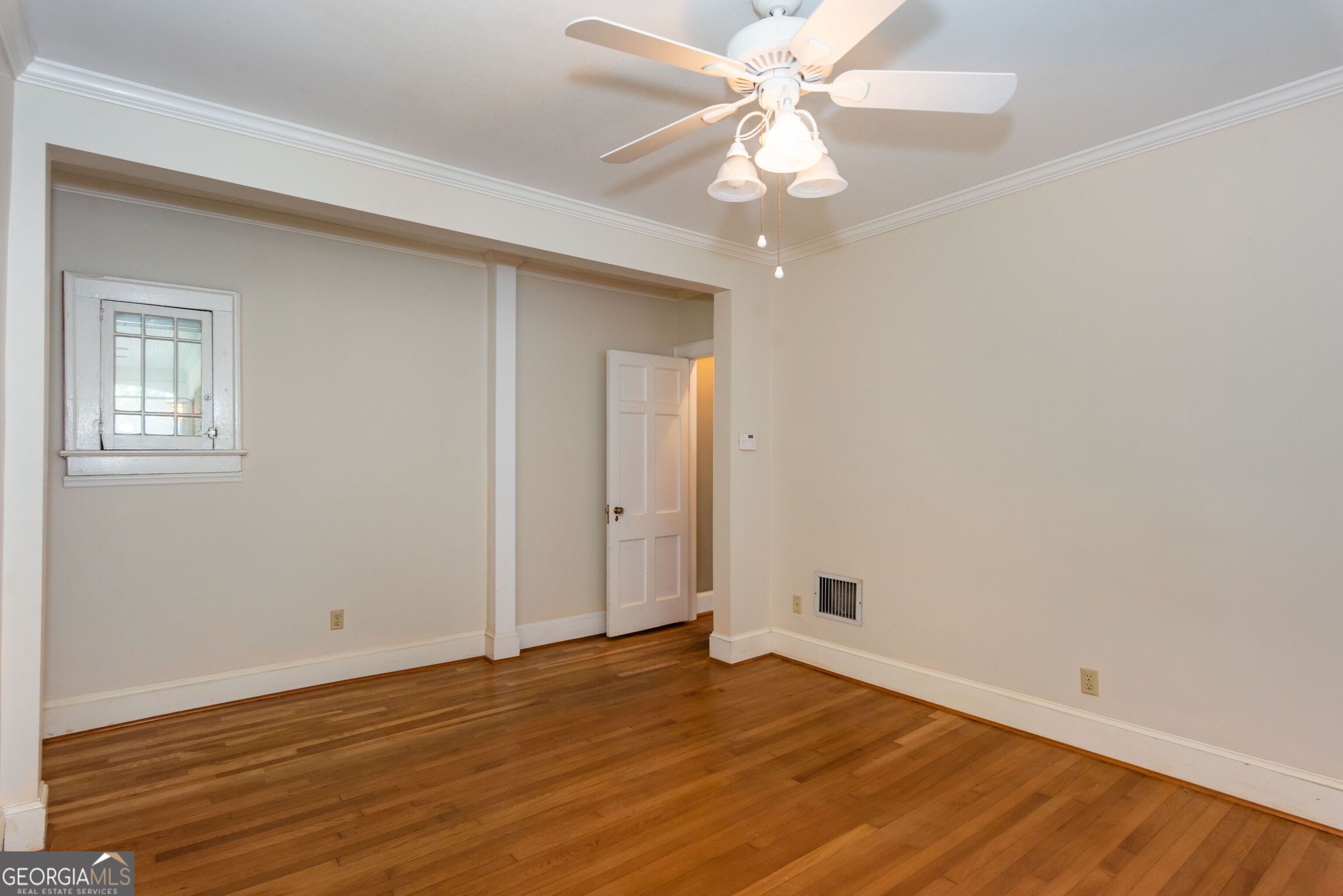 727 Yorkshire Road Ne Property Photo 21