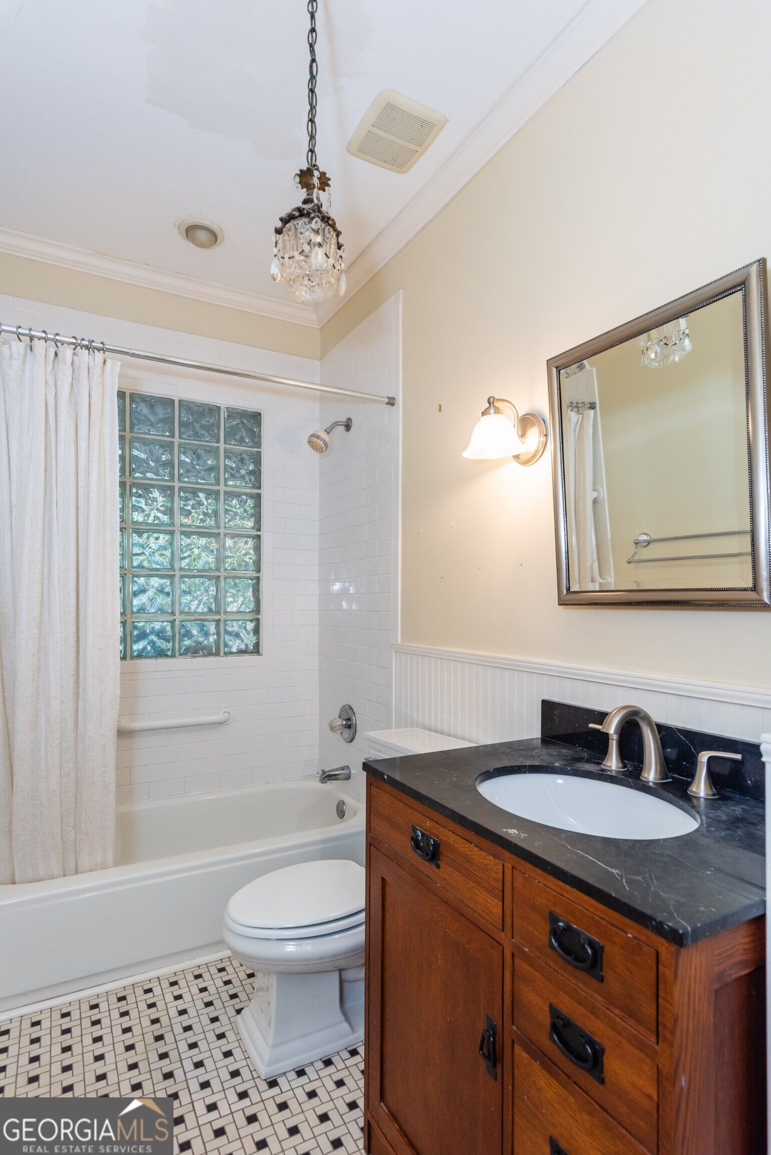 727 Yorkshire Road Ne Property Photo 26
