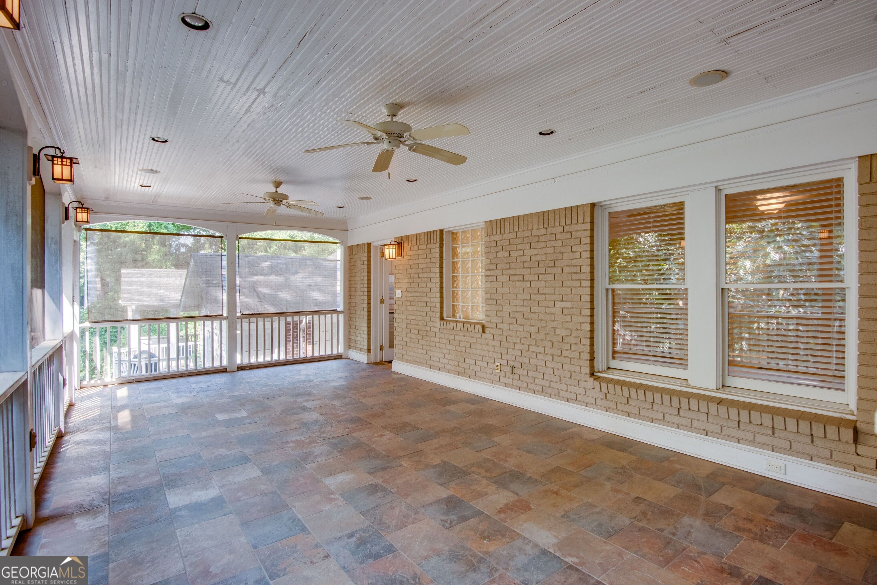 727 Yorkshire Road Ne Property Photo 33