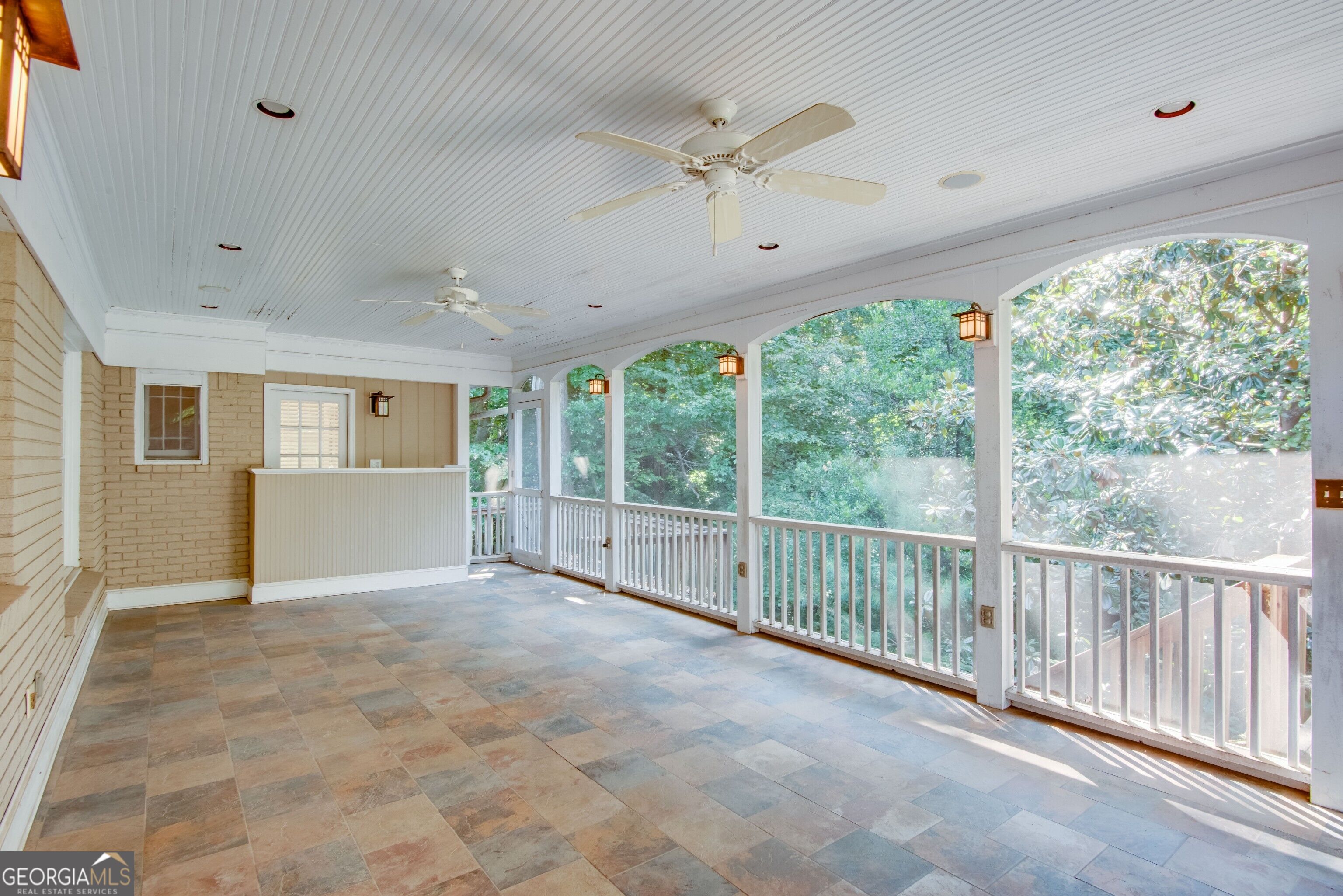 727 Yorkshire Road Ne Property Photo 34