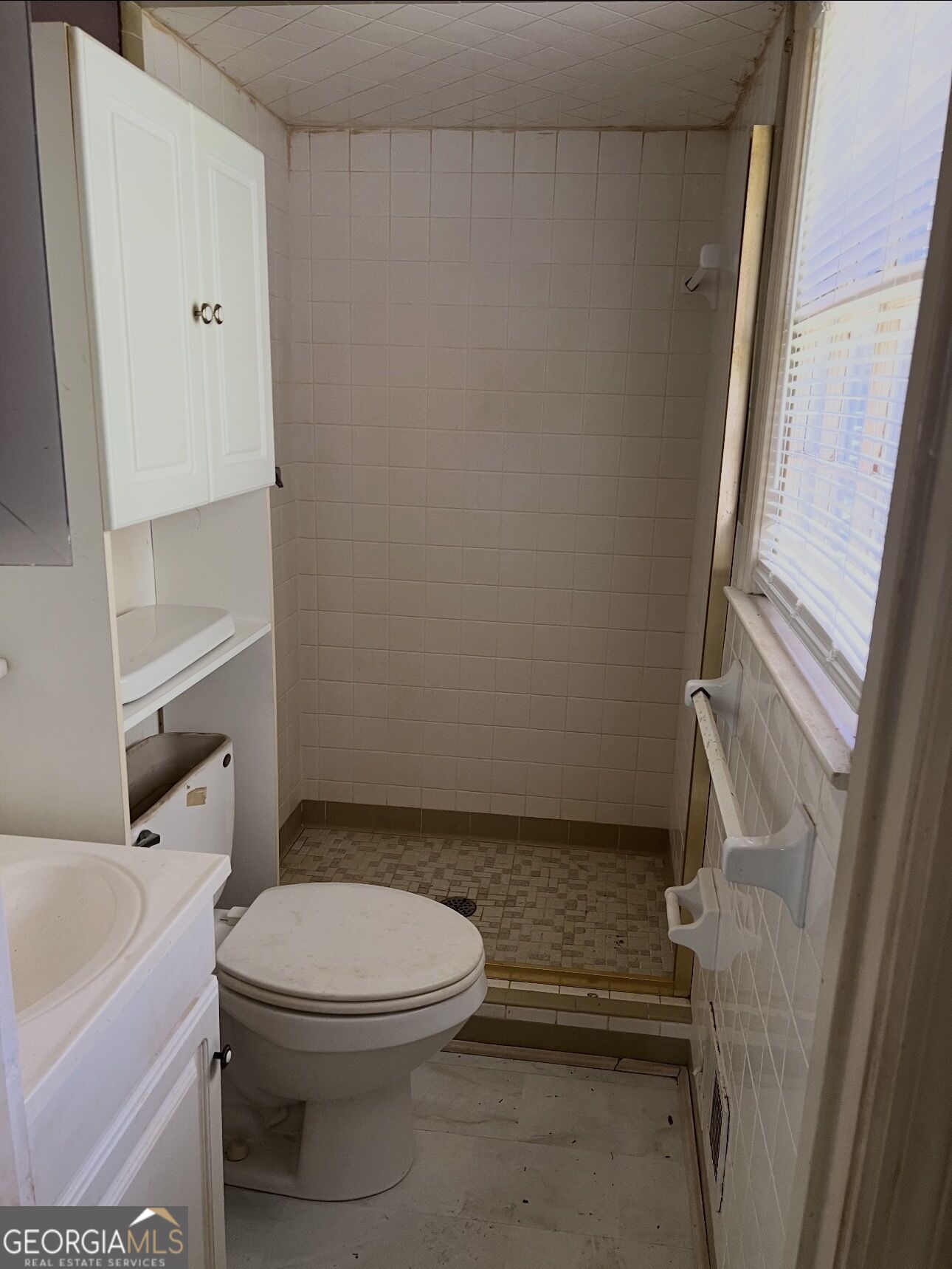 1004 E 6th Avenue Property Photo 8
