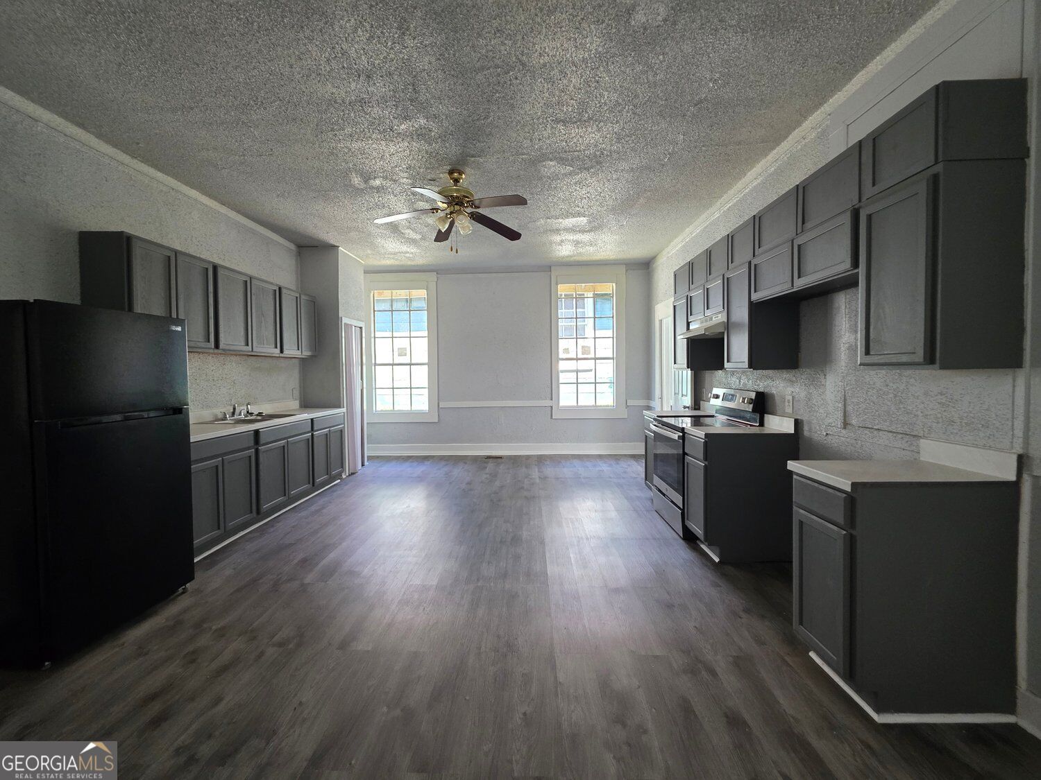 3823 Lake Street Property Photo 2