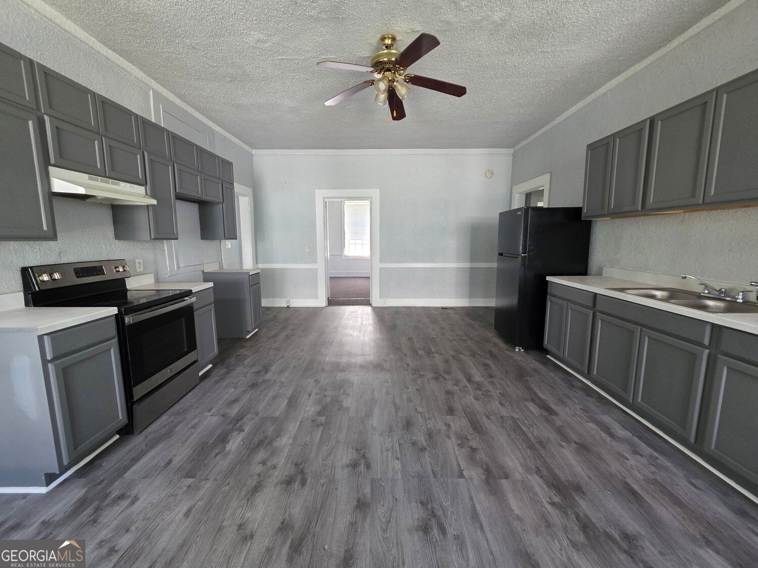 3823 Lake Street Property Photo 9
