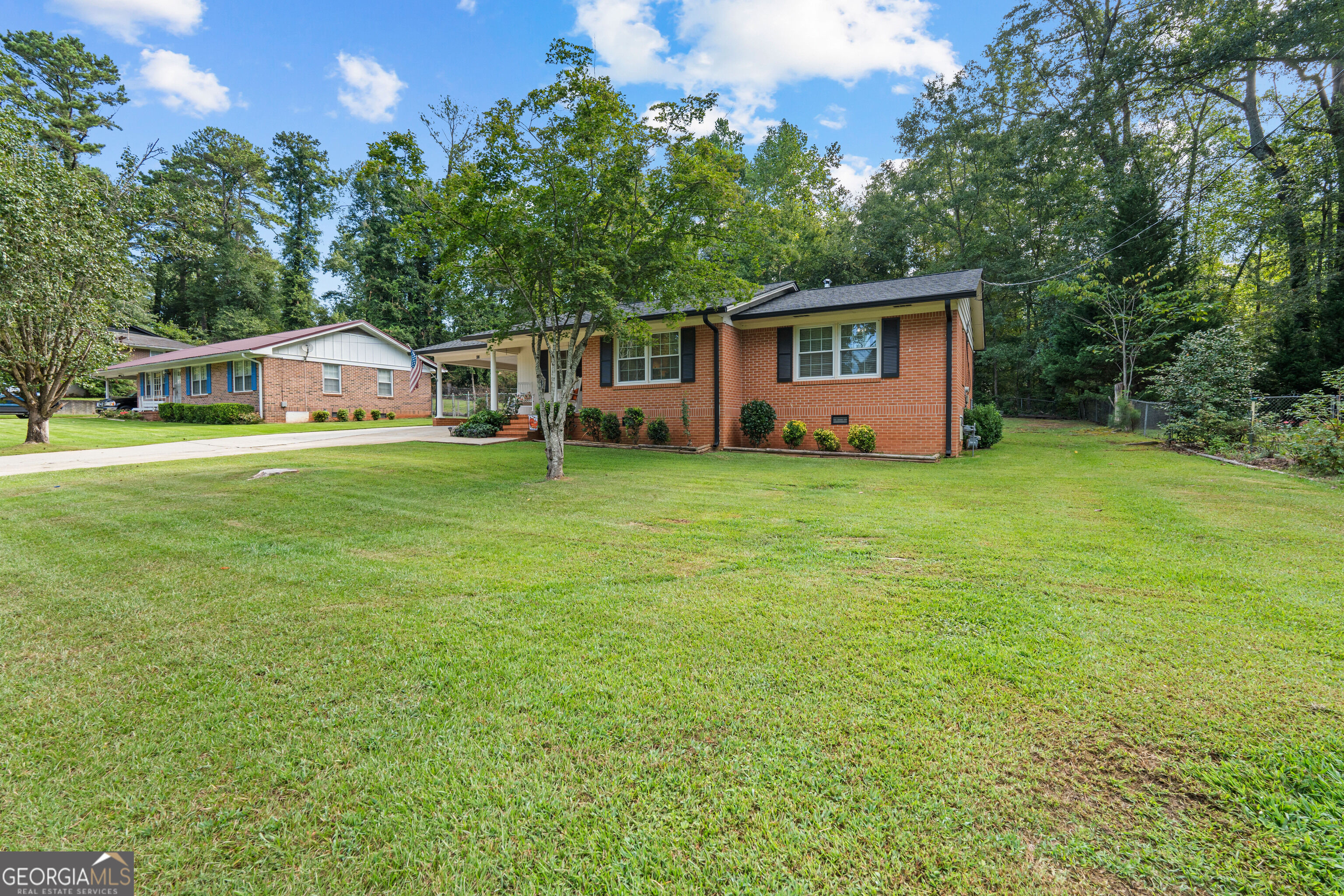 412 Leola Drive Property Photo 3