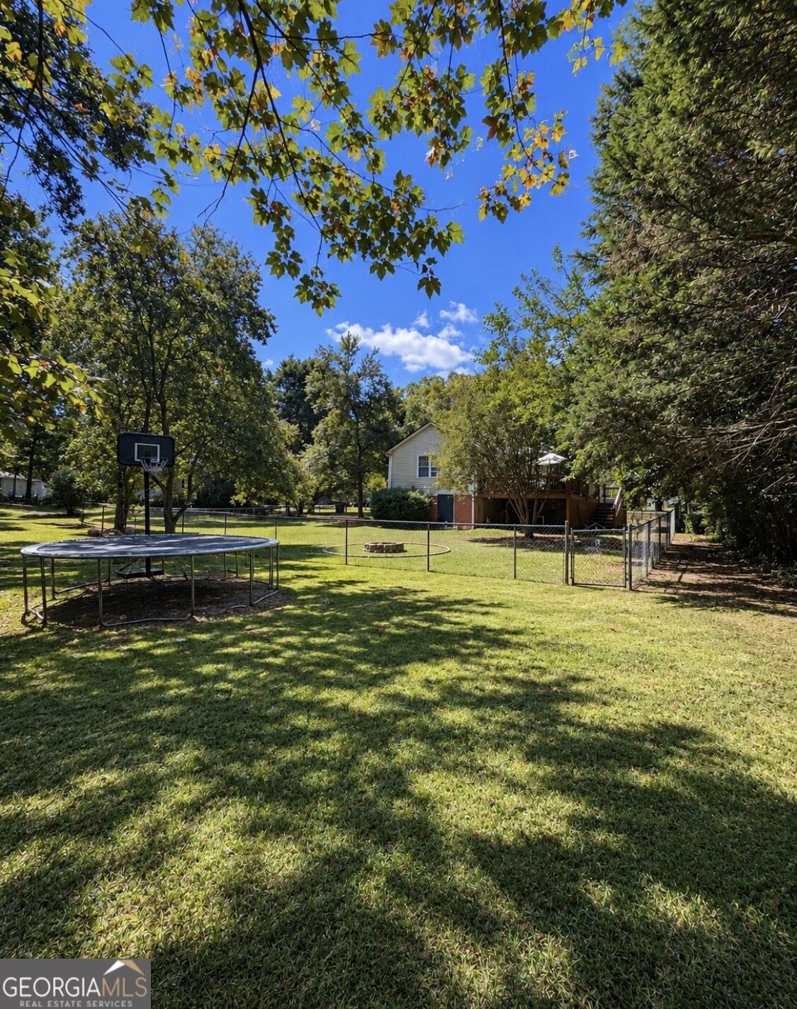 83 Third Street Property Photo 4
