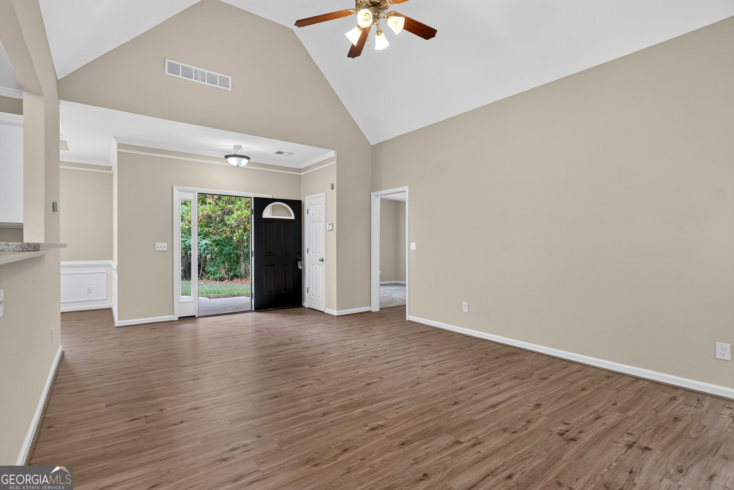 103 River Bend Court Property Photo 8