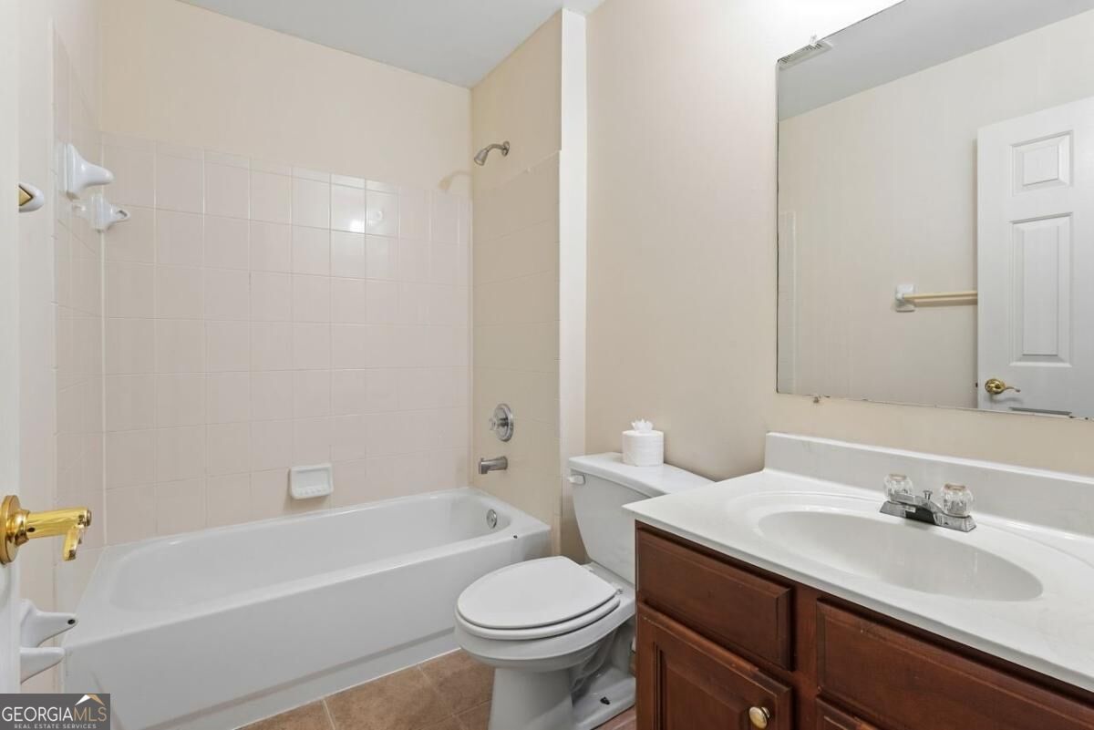 340 Fitzgerald Place Property Photo 17