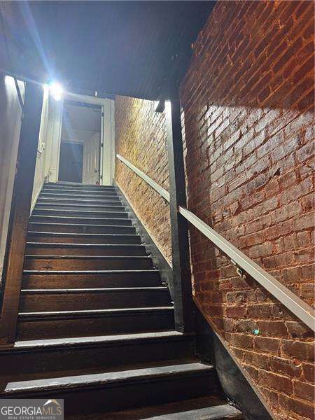 138 Edgewood Avenue Property Photo 4
