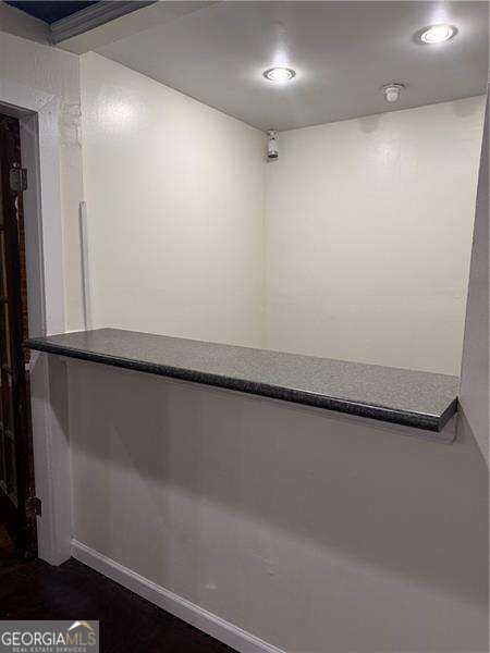 138 Edgewood Avenue Property Photo 8