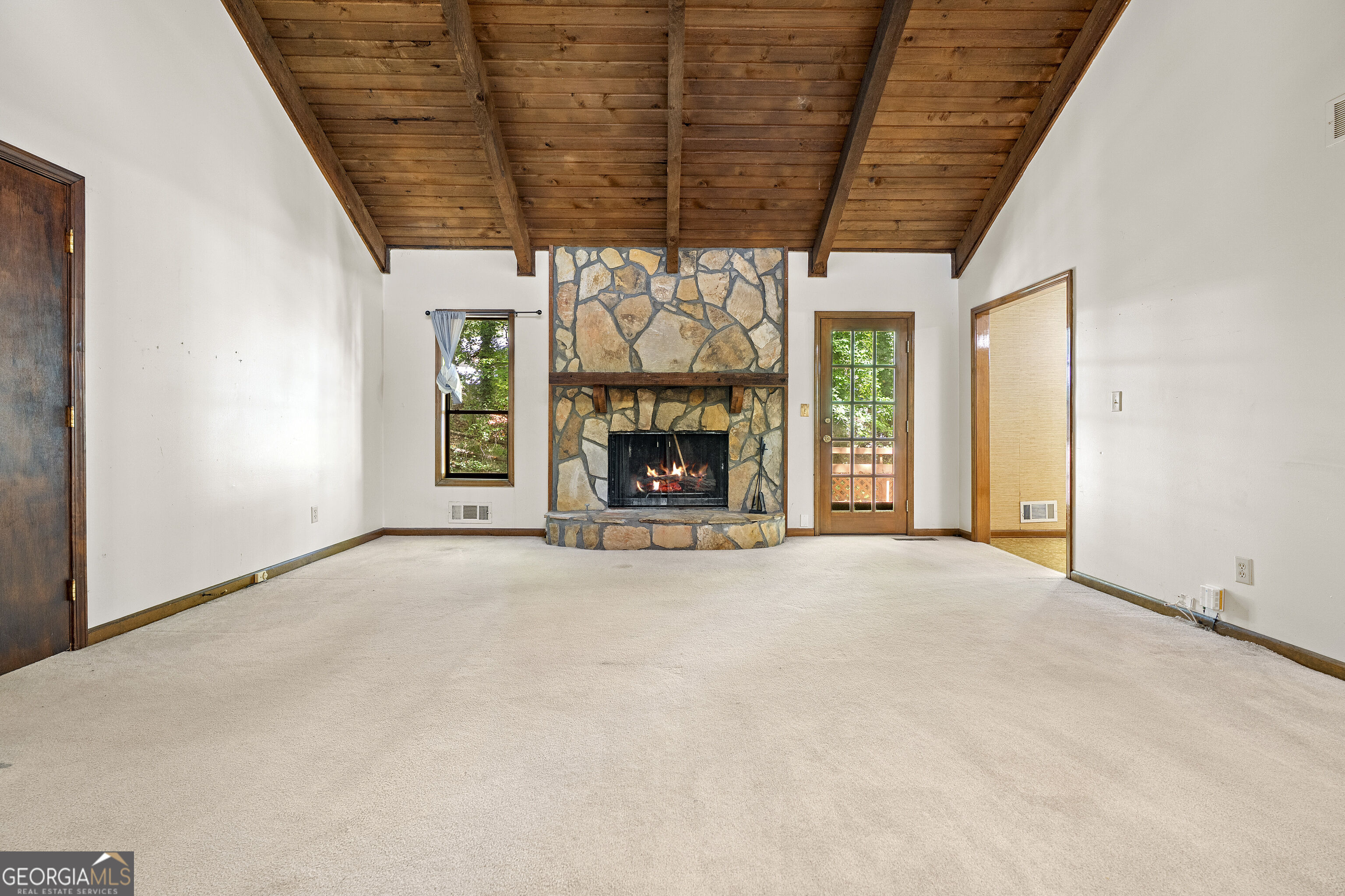 3390 Woodrun Trail Property Photo 6