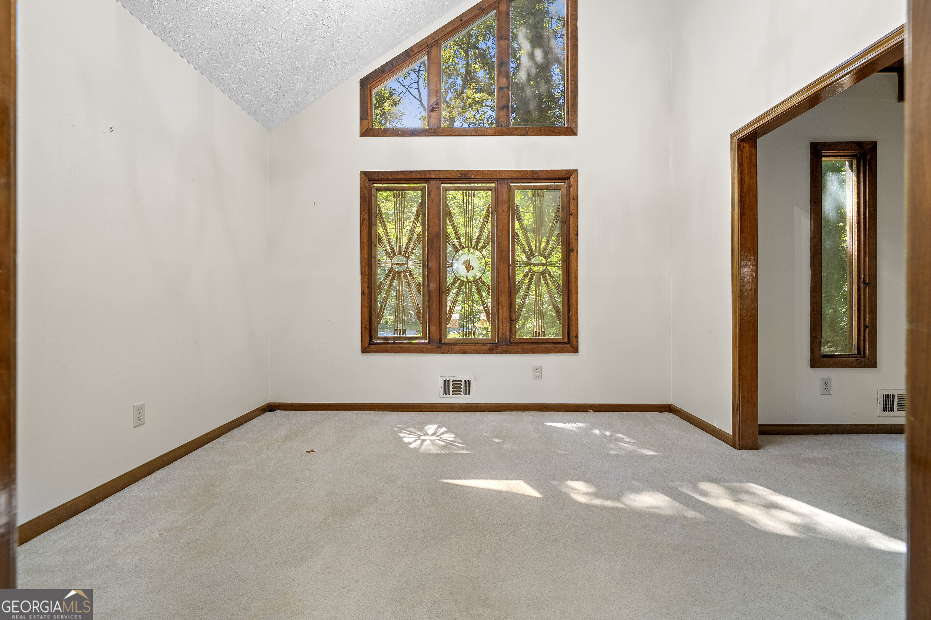 3390 Woodrun Trail Property Photo 9