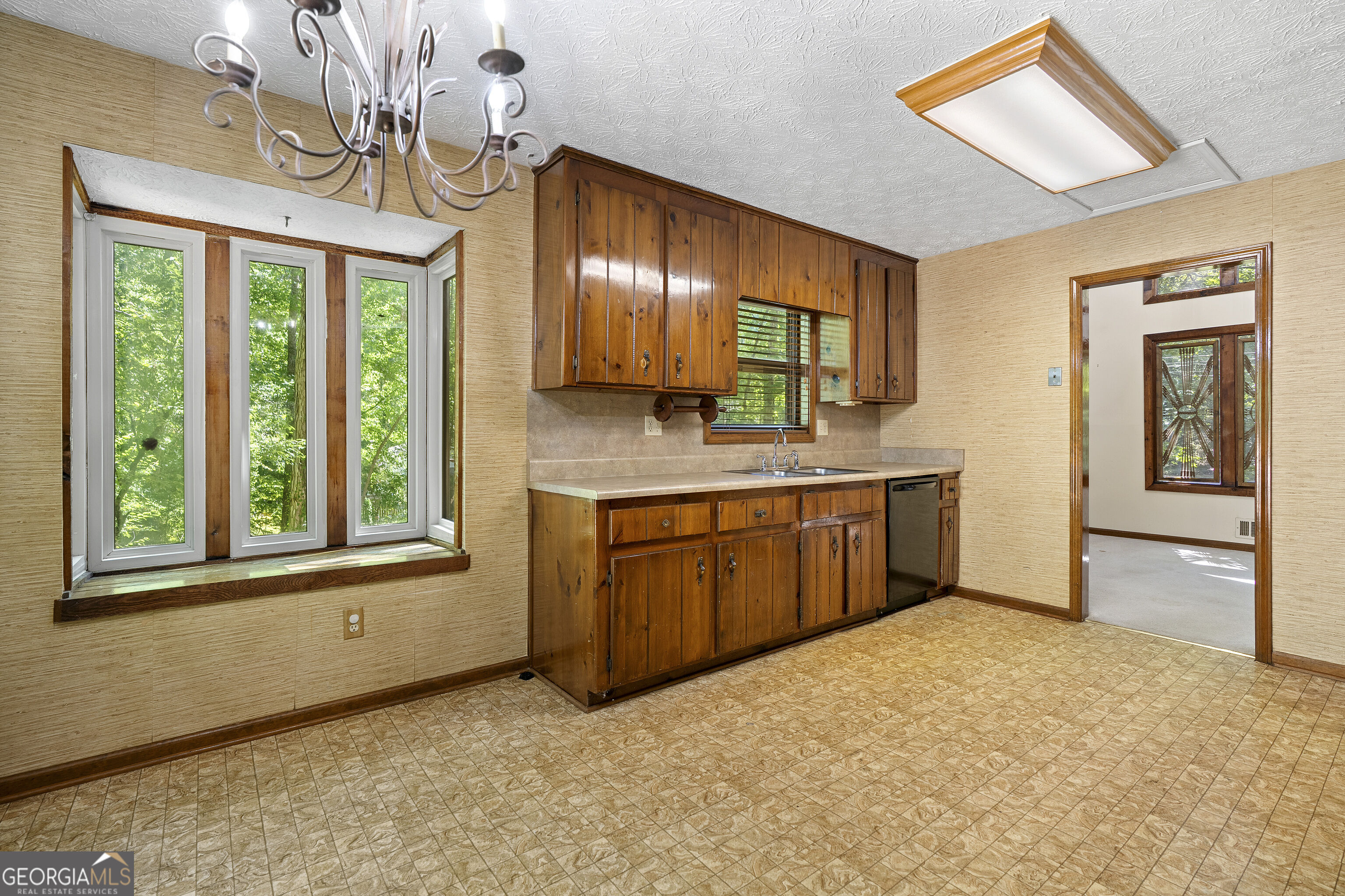 3390 Woodrun Trail Property Photo 13